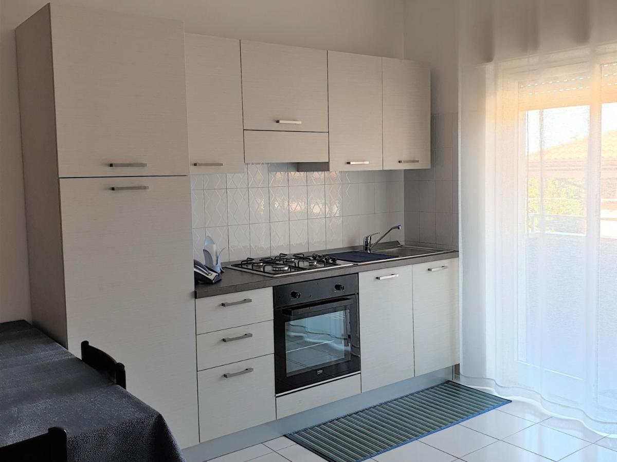 Baia Alcantara Apartments Giardini Naxos Luaran gambar